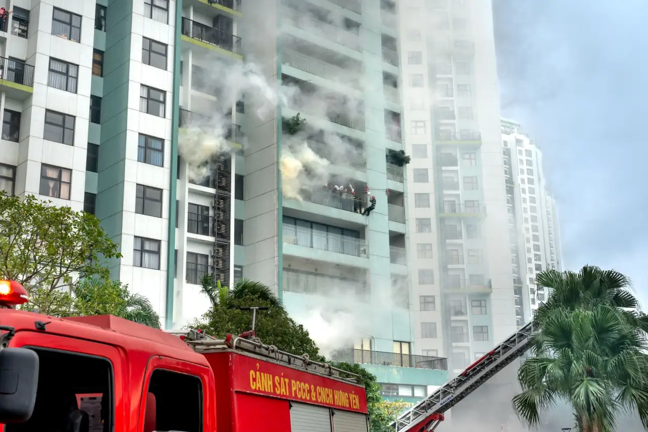 2025年数码产品贸易趋势分析：成都企业如何应对供应链新变化